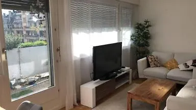 Two Bedroom Cozy Flat In The Heart Of Genève Appartement